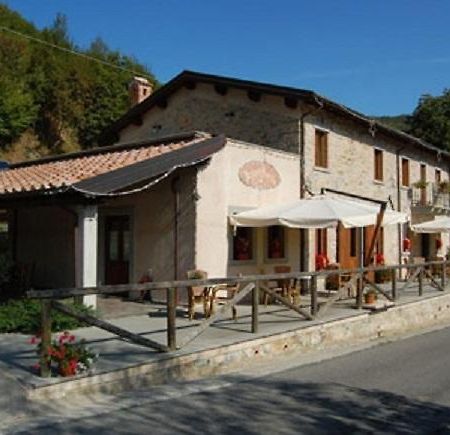 Spino Fiorito Stay Casola in Lunigiana Exterior photo